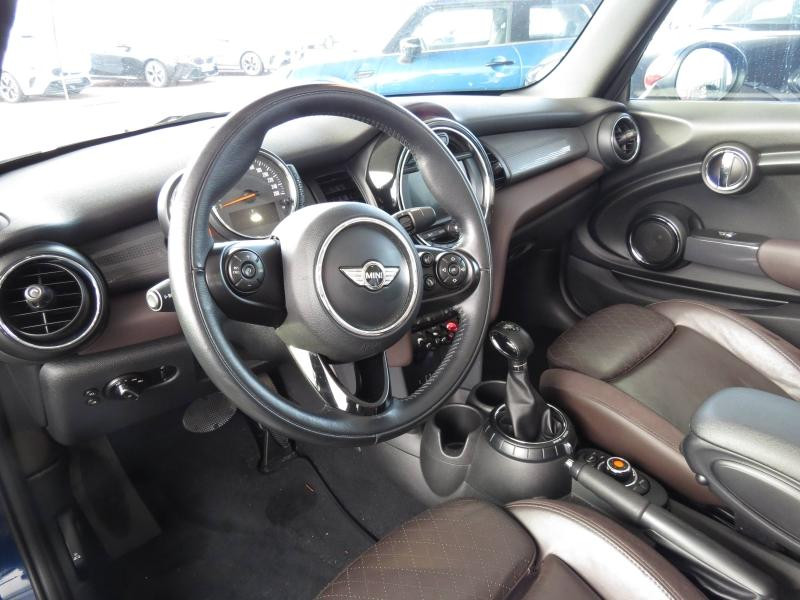 Used MINI Cabrio Cooper 136ch Red Hot Chili 2017 Deep Blue € 20170 in Troyes