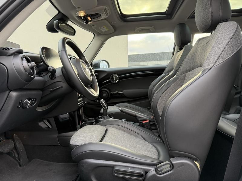 Occasion MINI Mini Cooper 136ch Edition Premium Plus BVA7 2022 Island Blue 26880 € à Troyes