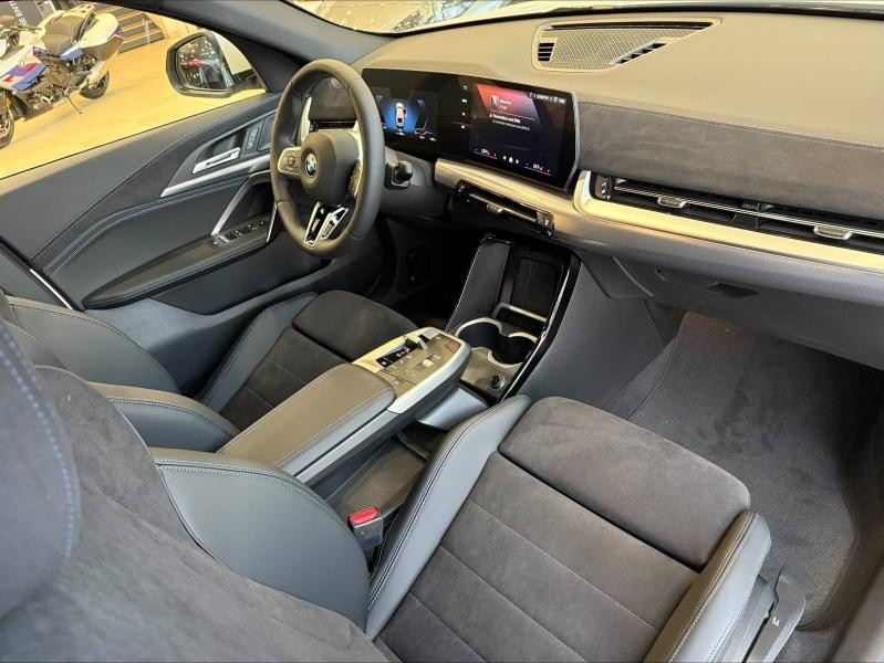 Used BMW X2 iX2 eDrive20 204ch 2025 Alpinweiss € 46980 in Troyes
