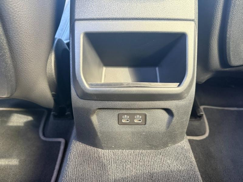 Occasion BMW Série 1 118i 136ch Edition Sport 2023 Saphirschwarz métallisé 27200 € à Troyes