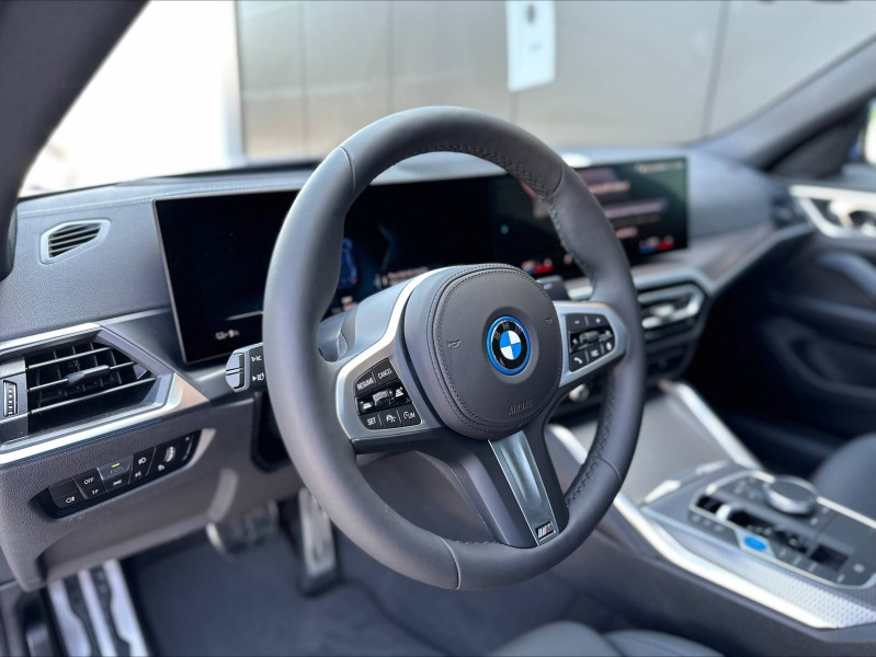 Used BMW i4 eDrive40 340ch M Sport 2024 M Portimao blau métallisé € 62000 in Chalon-sur-Saône