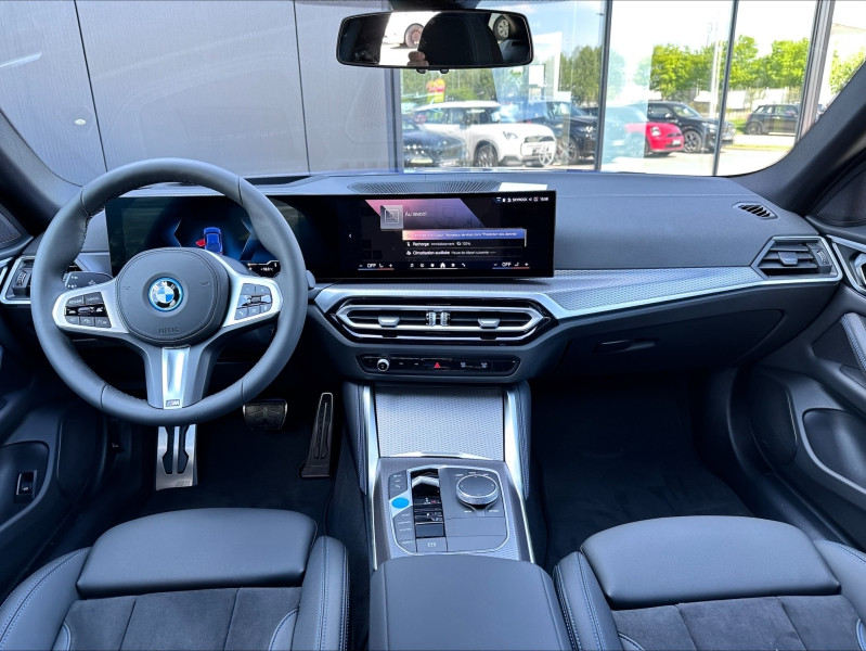 Used BMW i4 eDrive40 340ch M Sport 2024 M Portimao blau métallisé € 62000 in Chalon-sur-Saône