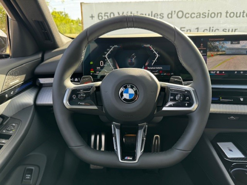 Occasion BMW Série 5 520dA xDrive 197ch M Sport 2023 Saphirschwarz métallisé 71515 € à Chalon-sur-Saône