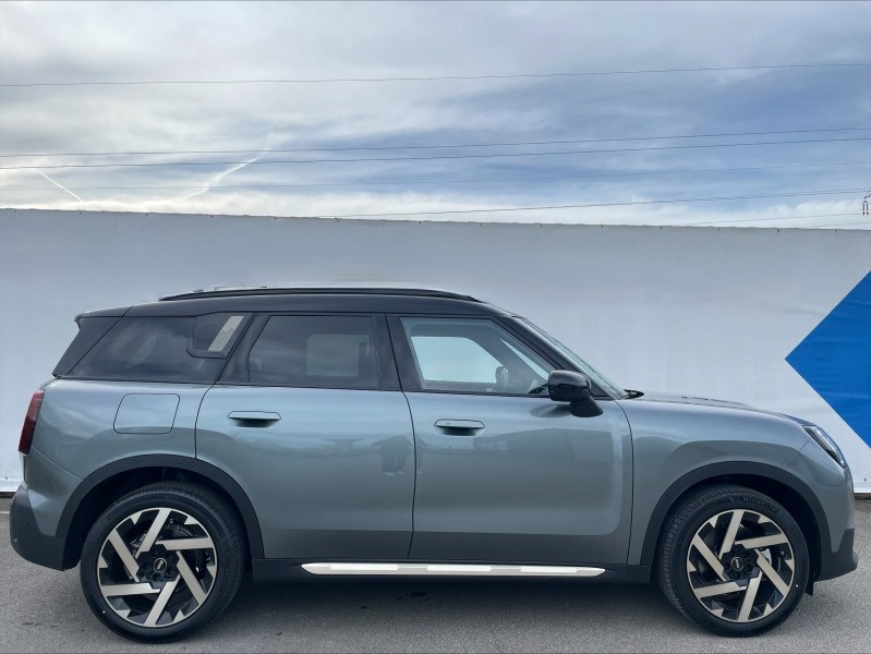 Occasion MINI Countryman C 170ch Favoured DKG7 2024 Smokey Green 50990 € à Chalon-sur-Saône