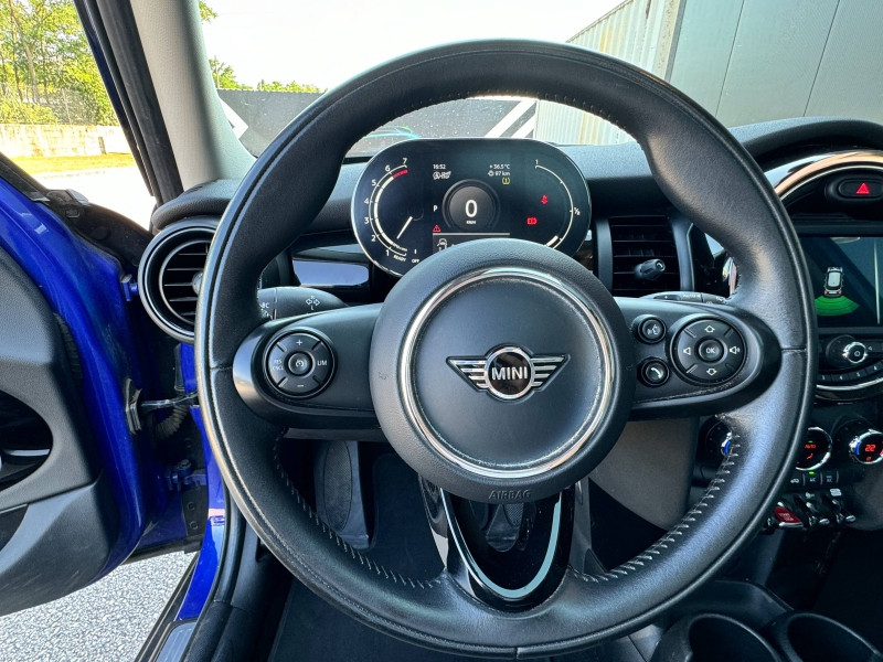 Used MINI Mini 5 Portes Cooper 136ch  Edition Greenwich BVA7 2021 Starlight Blue € 23290 in Chalon-sur-Saône