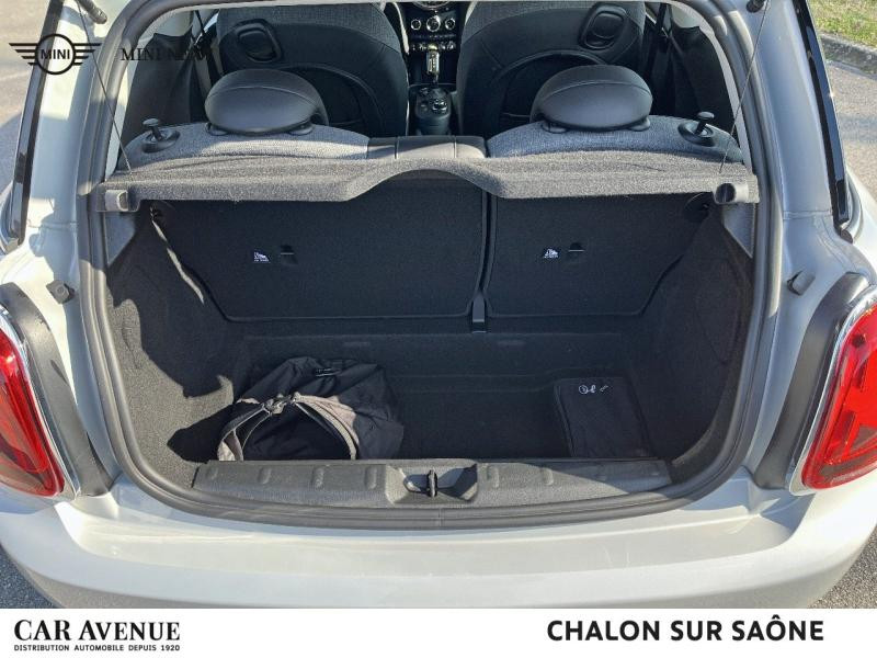 Occasion MINI Mini Cooper SE 184ch Essential BVA 5CV 2021 White Silver 18190 € à Chalon-sur-Saône
