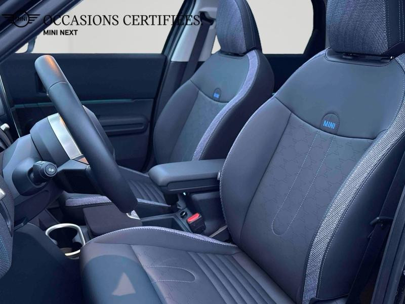 Used MINI Countryman E 204ch Classic 2024 Midnight Black II € 36990 in Chalon-sur-Saône