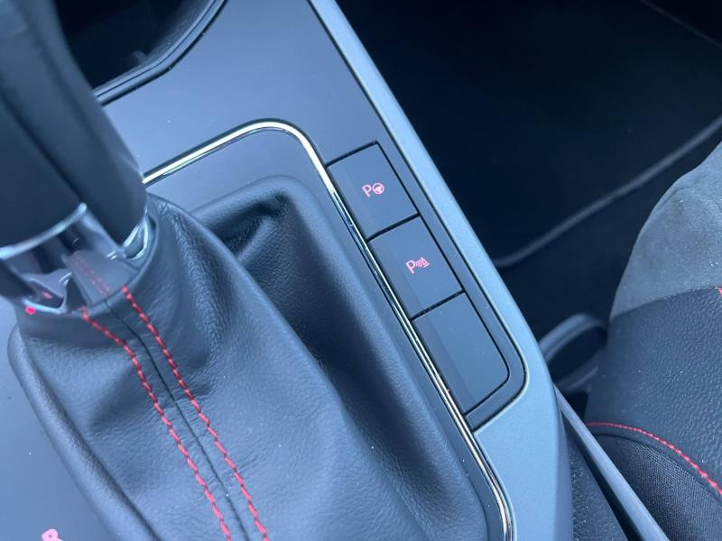Occasion SEAT Arona 1.0 EcoTSI 115ch Start/Stop FR Euro6d-T garantie 12 mois 2020 Gris 15990 € à Forbach