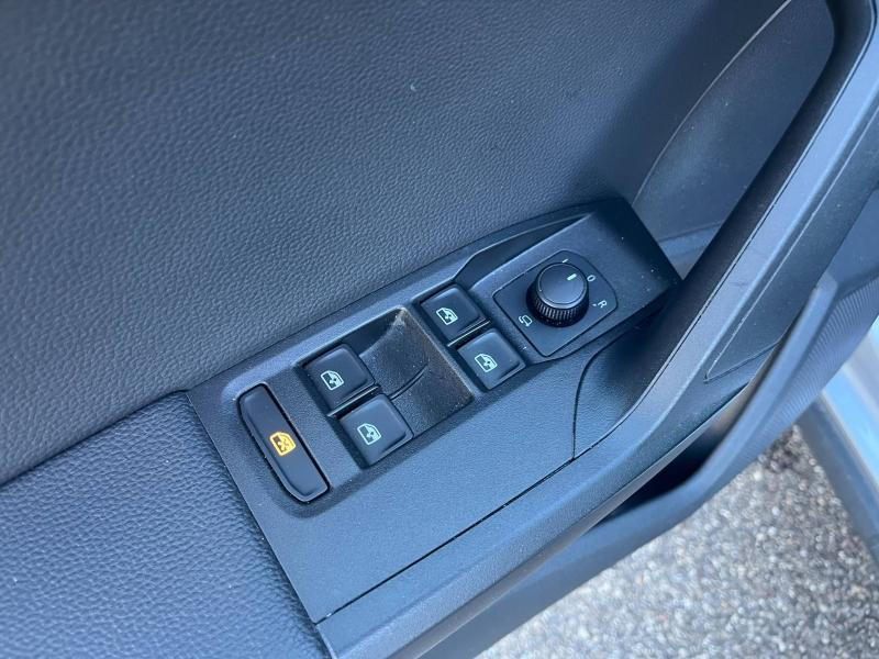 Occasion SEAT Arona 1.0 EcoTSI 115ch Start/Stop FR Euro6d-T garantie 12 mois 2020 Gris 15990 € à Forbach
