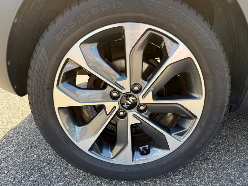 Occasion KIA Stonic 1.0 T-GDi 120ch MHEV Premium DCT7 garantie 10-2027 2020 Sporty blue 16490 € à Forbach