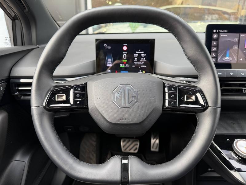 Occasion MG MOTOR MG4 EV 435ch - 64kWh Xpower 4WD MY23 garantie 11-2030 2023 Andes Grey métallisé + Toit noir 26290 € à Forbach