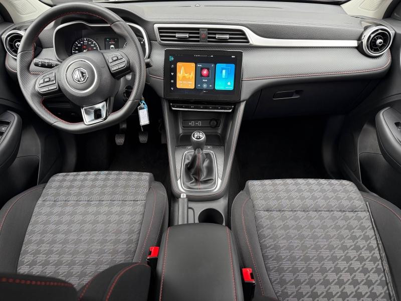 Occasion MG MOTOR ZS 1.5 VTi-Tech 106ch Comfort GARANTIE 12-2030 2023 Cosmic Silver métallisée 15990 € à Forbach
