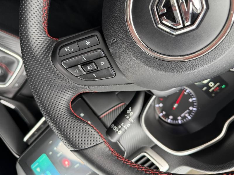 Occasion MG MOTOR ZS 1.5 VTi-Tech 106ch Comfort GARANTIE 12-2030 2023 Cosmic Silver métallisée 15990 € à Forbach