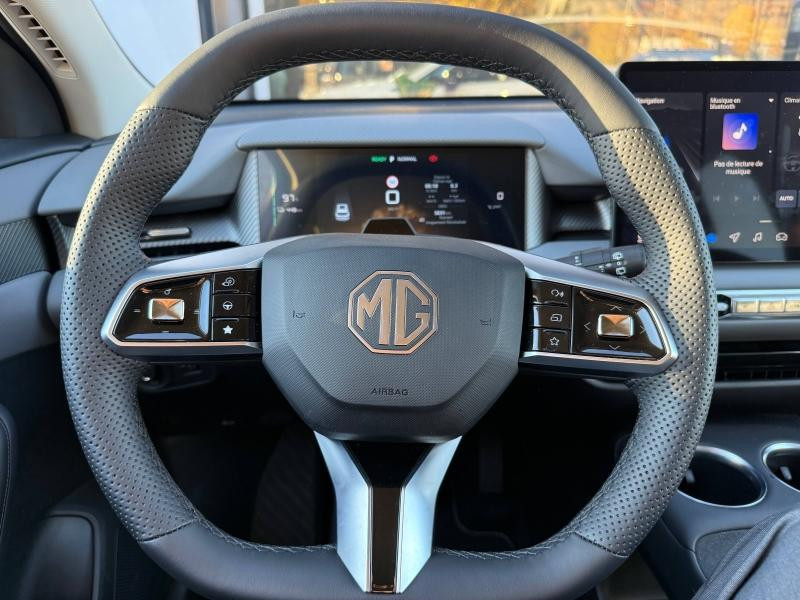Occasion MG MOTOR MGS5 EV 231ch - 64kWh Luxury 2025 Diamond Red Metallisé 33990 € à Forbach