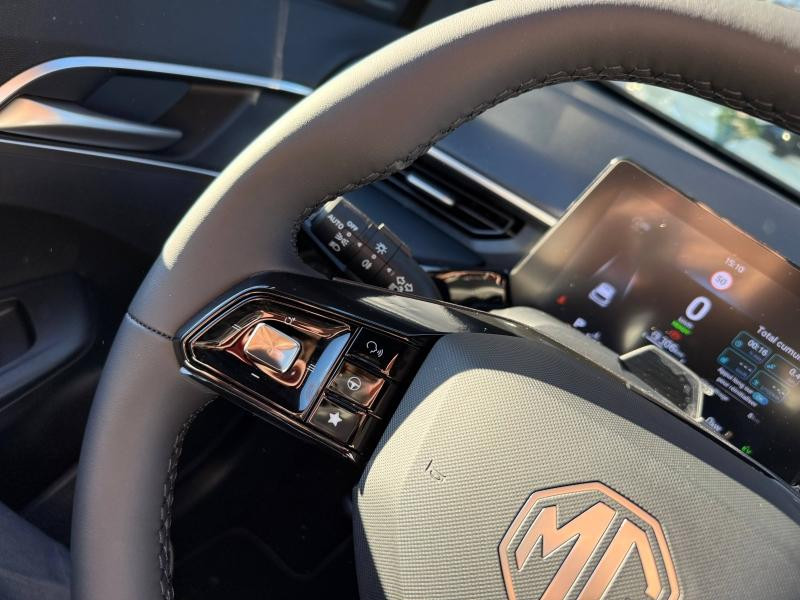 Occasion MG MOTOR MG3 Hybrid+ 195ch Luxury 2025 Pebble Black métallisé 21490 € à Forbach