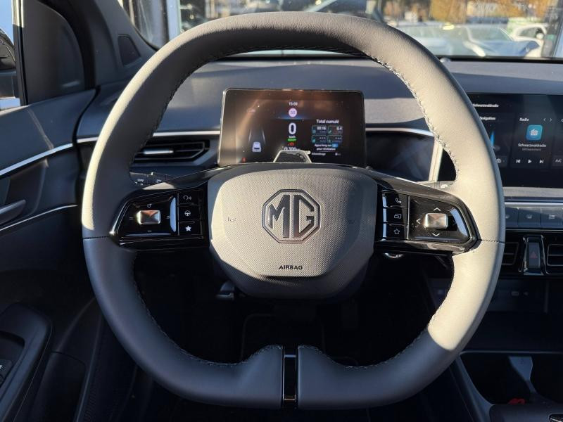 Occasion MG MOTOR MG3 Hybrid+ 195ch Luxury 2025 Pebble Black métallisé 21490 € à Forbach