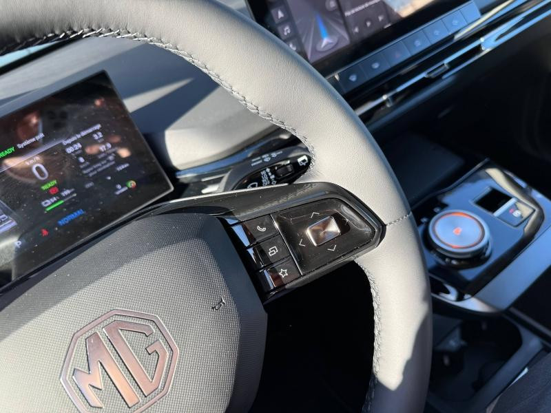 Occasion MG MOTOR MG4 EV 204ch - 64kWh Luxury MY24 2025 Gris 28490 € à Forbach