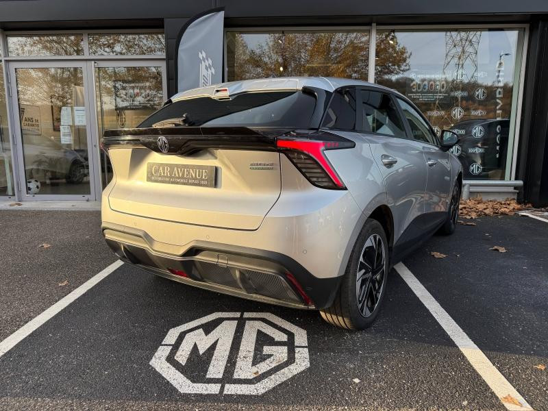 Used MG MOTOR MG4 EV 170ch - 51kWh MY23 GARANTIE 11-2030 2023 Blanc € 17390 in Forbach