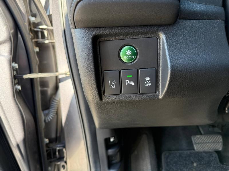 Occasion HONDA HR-V 1.5 i-VTEC 130ch Exclusive Navi CVT 2017 Rouge 15190 € à Forbach