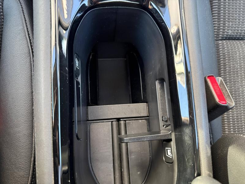 Occasion HONDA HR-V 1.5 i-VTEC 130ch Exclusive Navi CVT 2017 Rouge 15190 € à Forbach