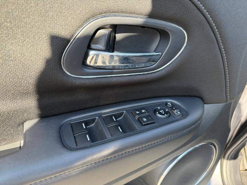 Occasion HONDA HR-V 1.5 i-VTEC 130ch Exclusive Navi CVT 2017 Rouge 15190 € à Forbach