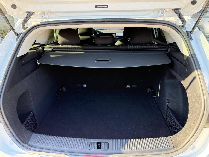 Occasion MG MOTOR MG4 EV 170ch - 51kWh MY23 GARANTIE 01-2031 2024 Blanc 17690 € à Forbach