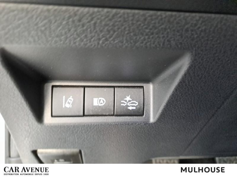 Used TOYOTA Yaris 110 VVT-i Design Y20 5p MY19 garantie 12 mois 2019 Blanc € 13490 in Mulhouse