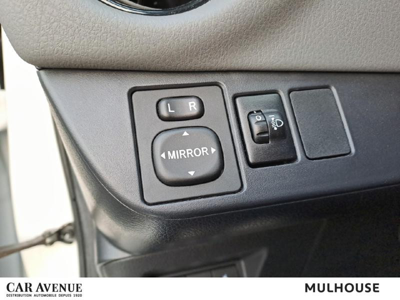 Used TOYOTA Yaris 110 VVT-i Design Y20 5p MY19 garantie 12 mois 2019 Blanc € 13490 in Mulhouse