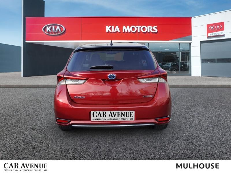 Occasion TOYOTA Auris HSD 136h Collection garantie 12 mois 2018 Rouge Allure bi-ton Toit Noir 15990 € à Mulhouse