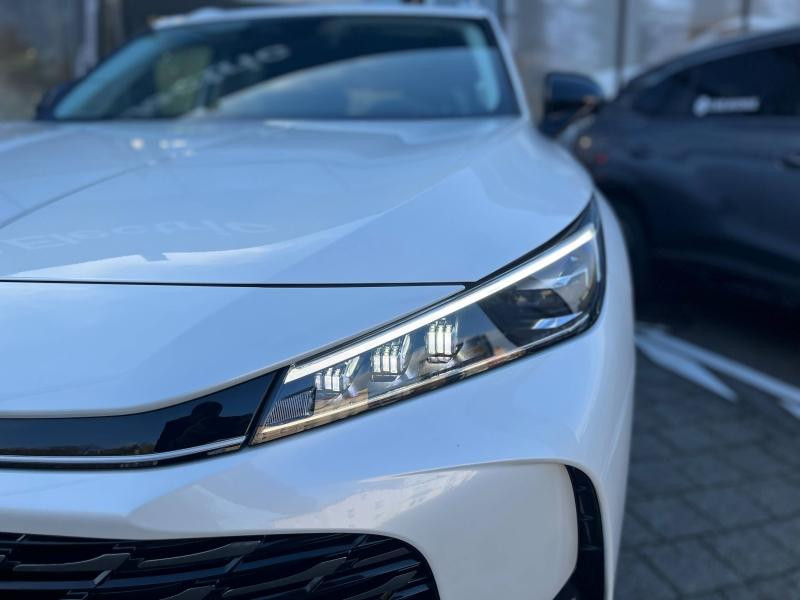 Occasion MG MOTOR EHS 272ch PHEV Comfort 100 Kms autonomie electrique GPS CAMERA garantie 2032 2025 Blanc 29990 € à Mulhouse