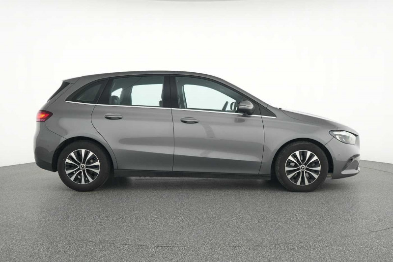 Occasion MERCEDES-BENZ Classe B B 180 d 2023 Gris 26890 € à Arlon