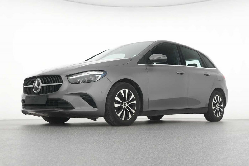 Occasion MERCEDES-BENZ Classe B B 180 d 2023 Gris 26890 € à Arlon
