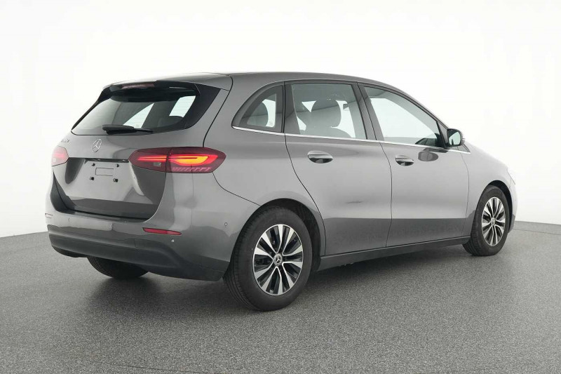 Occasion MERCEDES-BENZ Classe B B 180 d 2023 Gris 26890 € à Arlon