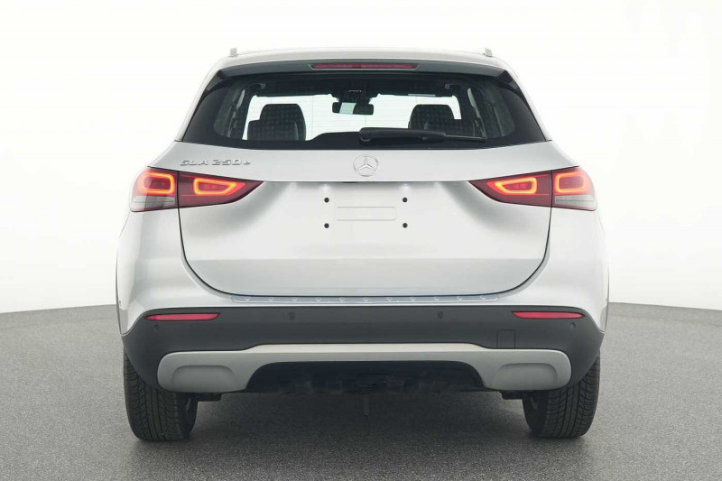 Occasion MERCEDES-BENZ GLA 250 GLA 250 e Style 2022 Argent 36890 € à Arlon