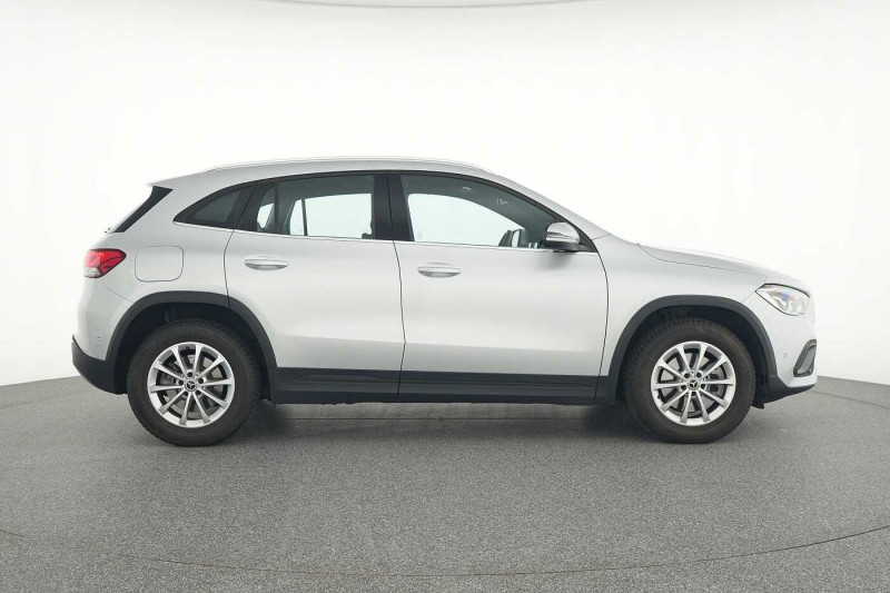 Occasion MERCEDES-BENZ GLA 250 GLA 250 e Style 2022 Argent 36890 € à Arlon
