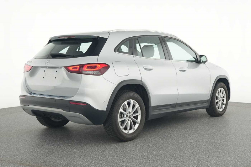 Occasion MERCEDES-BENZ GLA 250 GLA 250 e Style 2022 Argent 36890 € à Arlon
