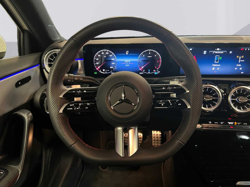 Occasion MERCEDES-BENZ Classe A A 200 d AMG Line 2024 Blanc 38890 € à Arlon