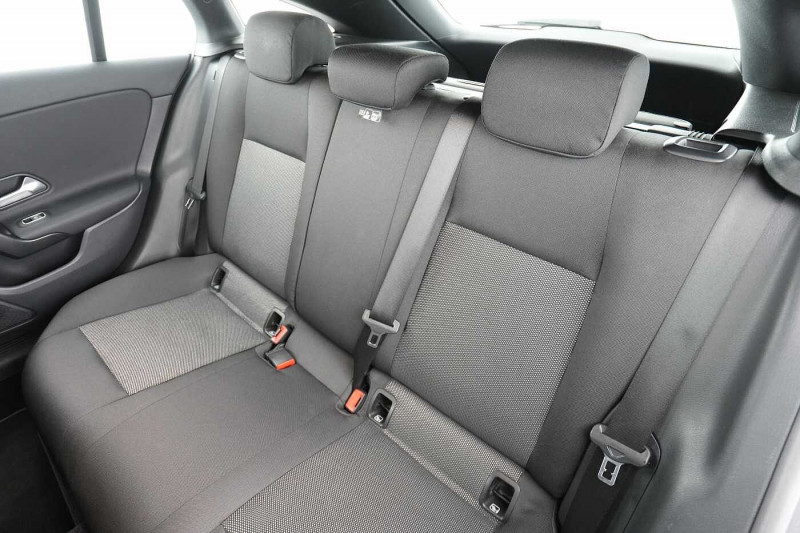 Used MERCEDES-BENZ CLA CLA 180 d Shooting Brake 2022 Gris € 26890 in Arlon