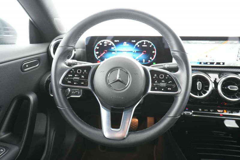Used MERCEDES-BENZ CLA CLA 180 d Shooting Brake 2022 Gris € 26890 in Arlon
