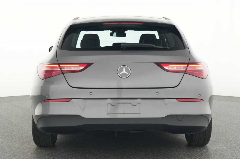 Used MERCEDES-BENZ CLA CLA 180 d Shooting Brake 2022 Gris € 26890 in Arlon