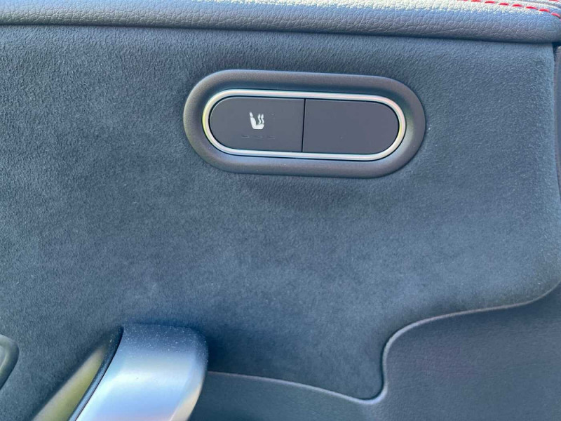 Occasion MERCEDES-BENZ CLA CLA 200 d Coupé AMG Line 2024 Bleu 37890 € à Arlon