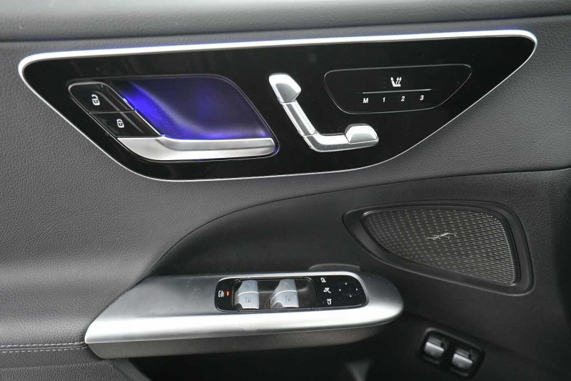 Occasion MERCEDES-BENZ Classe C C 300 e Break Luxury Line 2023 Gris 40390 € à Arlon