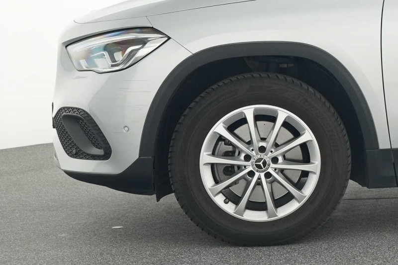 Occasion MERCEDES-BENZ GLA 250 GLA 250 e Style 2022 Argent 35890 € à Arlon