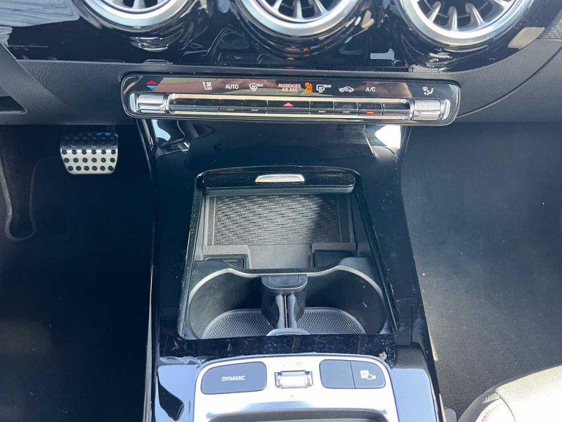 Occasion MERCEDES-BENZ CLA 200 Shooting Brake CLA 200 Shooting Brake AMG Line 2024 Argent 38890 € à Arlon