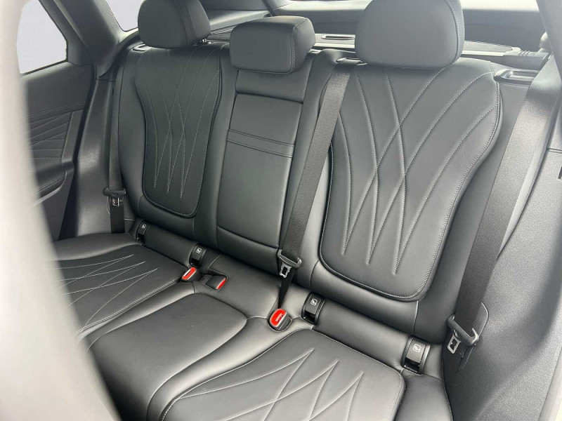 Occasion MERCEDES-BENZ GLC GLC 300 de 4MATIC AMG Line 2023 Argent 64890 € à Arlon