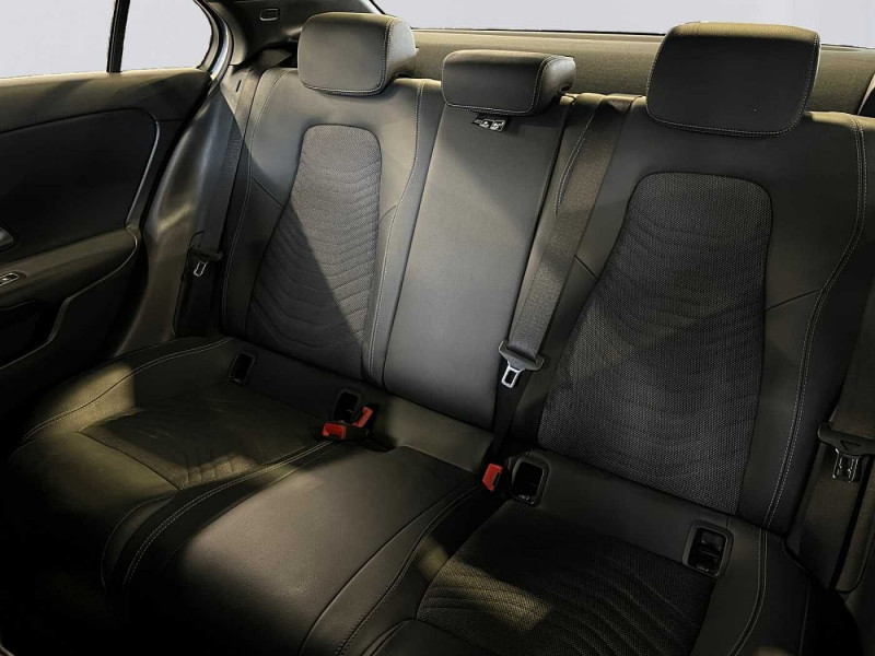 Occasion MERCEDES-BENZ Classe A A 180 d Berline 2023 Argent 28890 € à Arlon