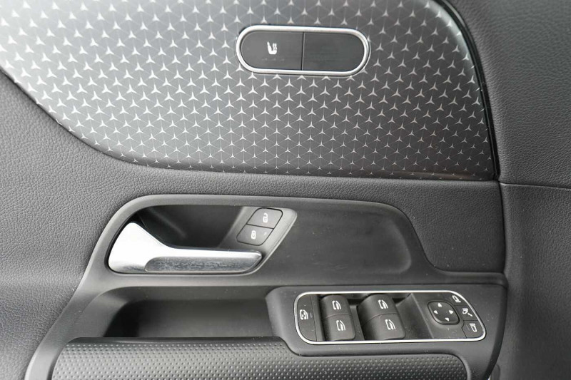 Occasion MERCEDES-BENZ Classe B B 180 d 2023 Noir 27890 € à Beyne-Heusay
