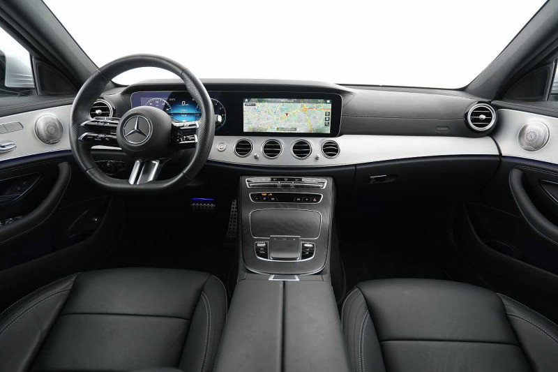 Occasion MERCEDES-BENZ E 300 E 300 de 4MATIC Break AMG Line 2022 Argent 44900 € à Beyne-Heusay