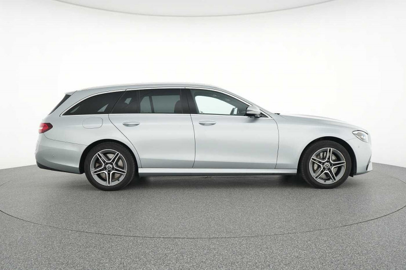 Occasion MERCEDES-BENZ E 300 E 300 de 4MATIC Break AMG Line 2022 Argent 44900 € à Beyne-Heusay