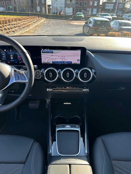 Used MERCEDES-BENZ GLA GLA 200 d Progressive 2023 Noir € 41890 in Beyne-Heusay